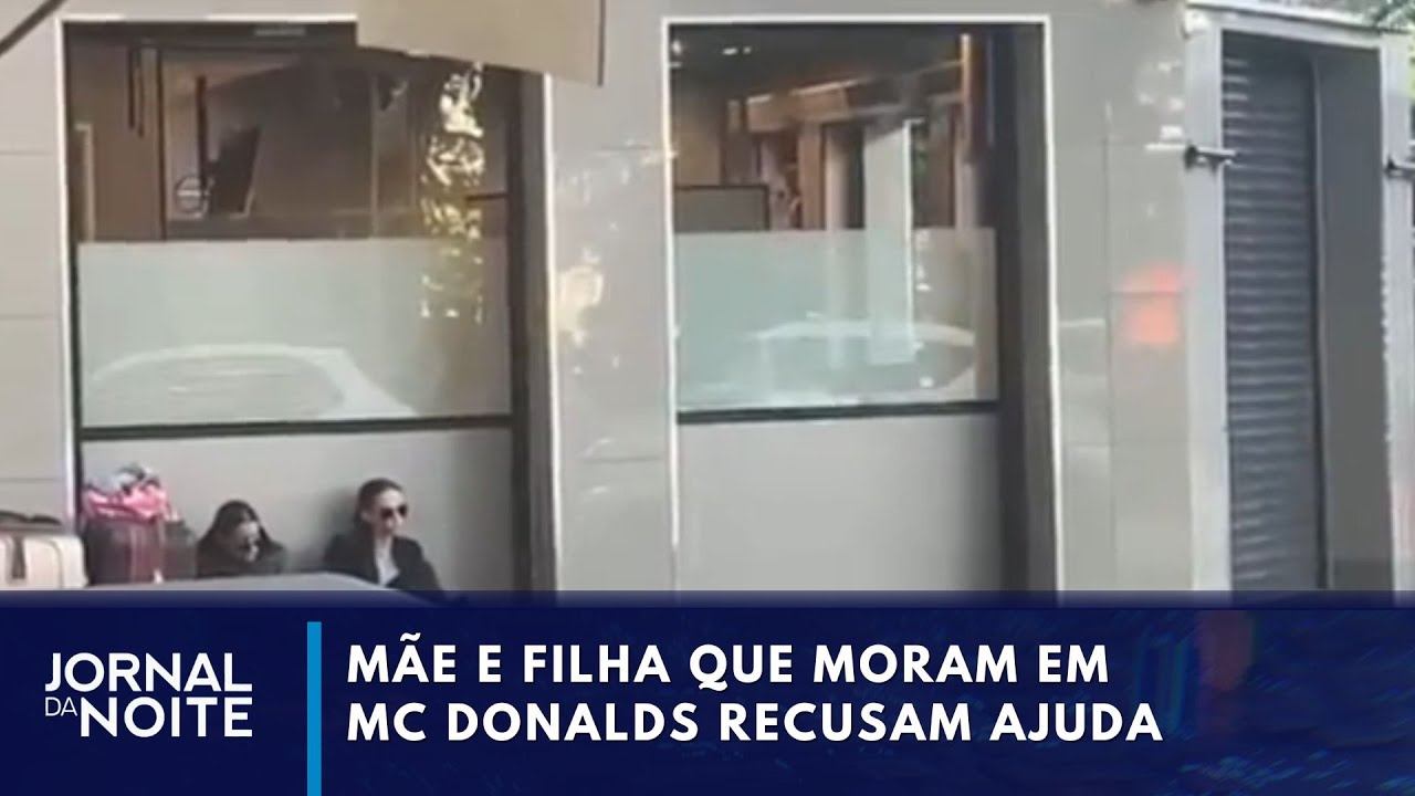 Mãe e filha moram em frente ao McDonald's no Rio de Janeiro | Jornal da Noite